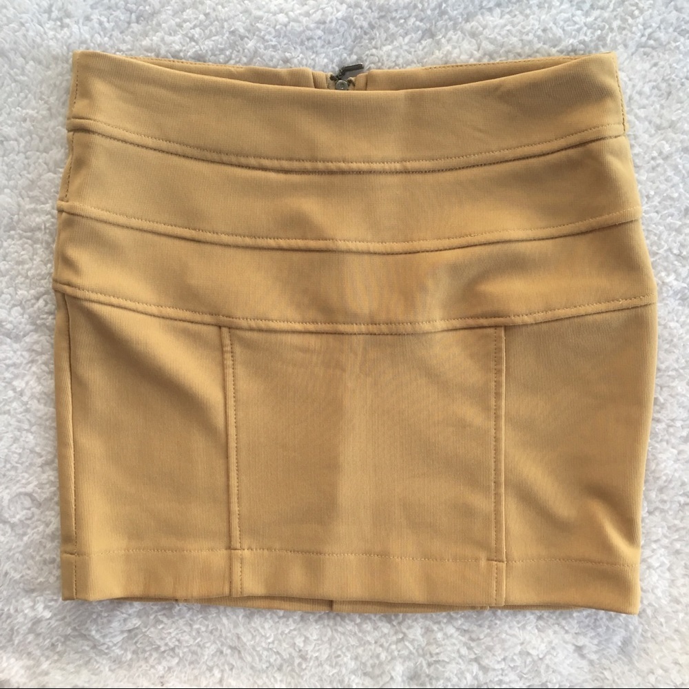 SALE 🛍️ Costa Blanca Tan Mini Skirt
